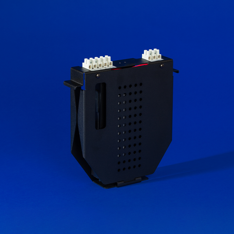 96W LED driver unit for adjustable cool to warm dim lighting on dual-circuit LED strips. Flicker-free dimming, optimized for Q-VAULT direct burial